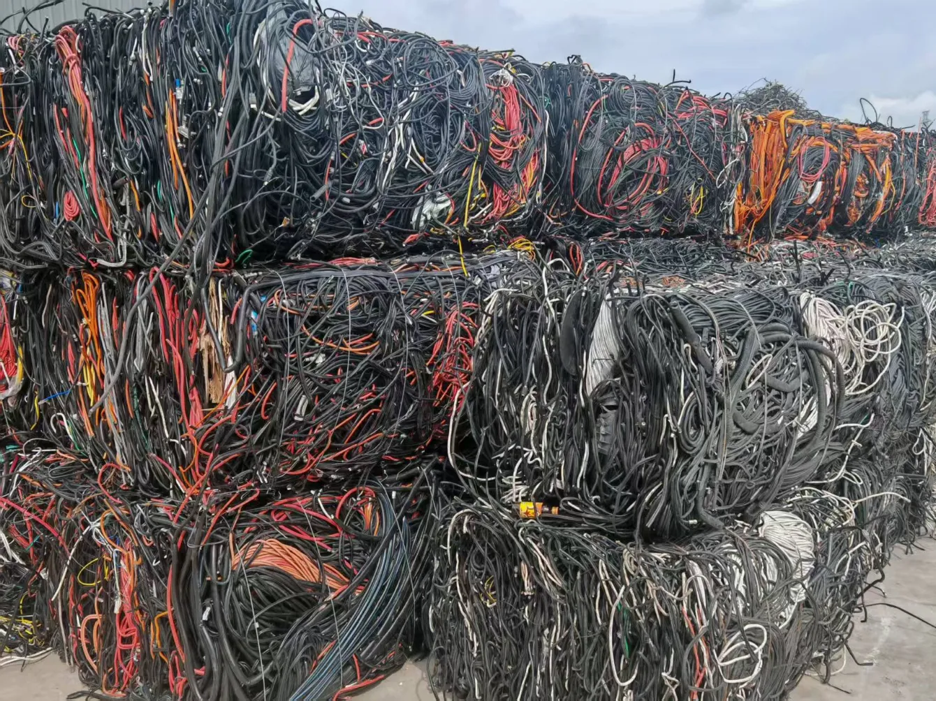 Room Rongji Metal Technology (Thailand) Co., Ltd. | Core Business